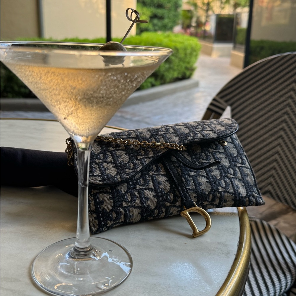 Meet your Posher, Val